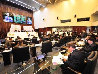 Lei obriga hospitais e similares a informar sobre reconstrução de mama pelo SUS