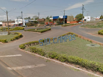 Homem foge após ameaçar e agredir mulher