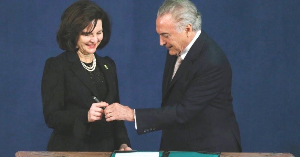 STF decide se reunir para discutir destino da 2ª denúncia contra Temer
