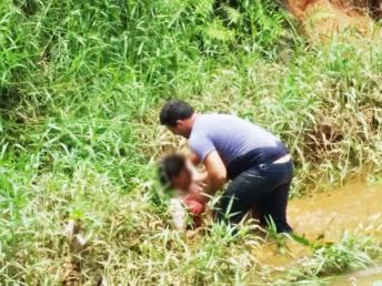 Policiais Militares evitam morte por afogamento em Tomazina