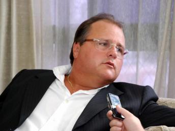 Geddel, pronto pra chutar o balde, a barraca, o PMDB…