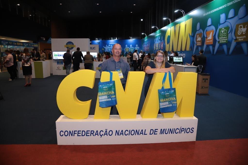 Prefeitos vão a Brasília em busca de solução para problemas de municípios da região