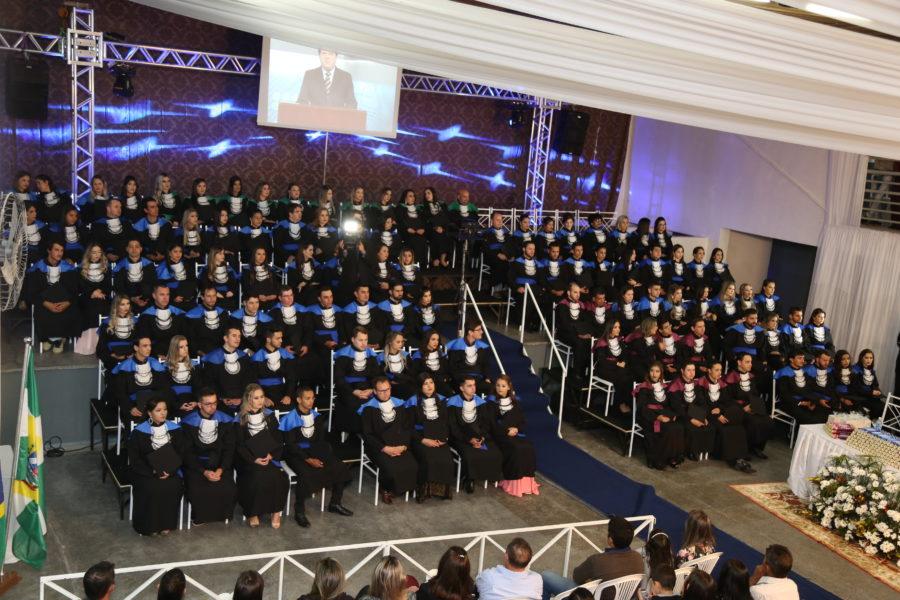 UNOPAR Kroton forma mais de 32 mil alunos no último sábado