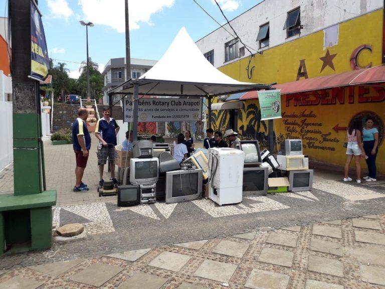 Rotary Club promove ação solidária e recolhe 5 toneladas de lixo eletrônico