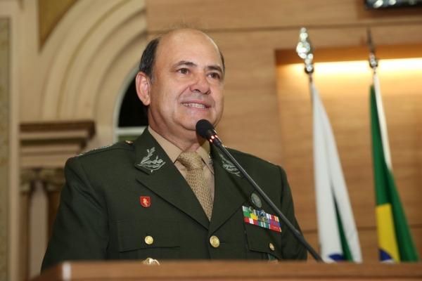 Ratinho Jr desmente demissão de secretário de Segurança