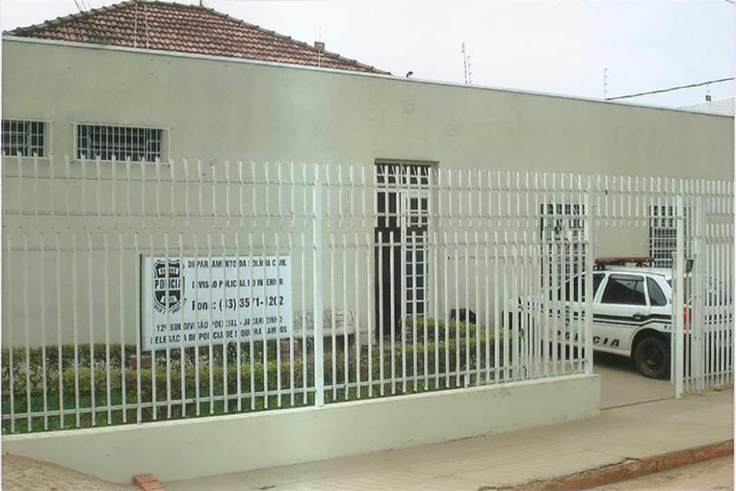 Rapaz é detido tentando passar drogas em Siqueira Campos e culpa o irmão