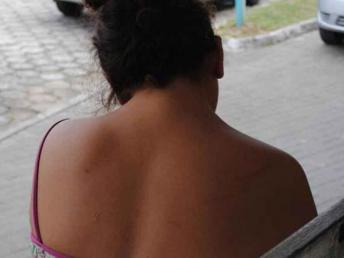 Jovem com deficiência mental é sequestrada e estuprada em Cambará