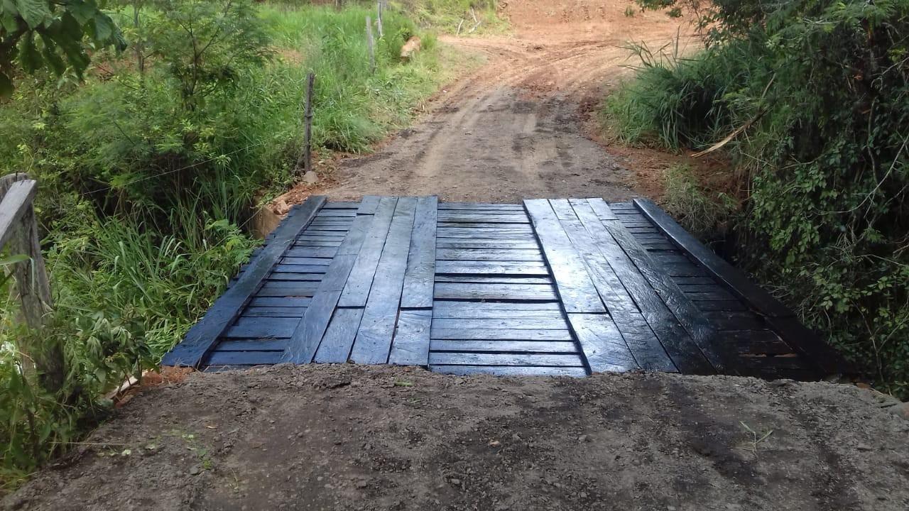 Prefeitura reforma ponte no Bairro São Roque do Pico
