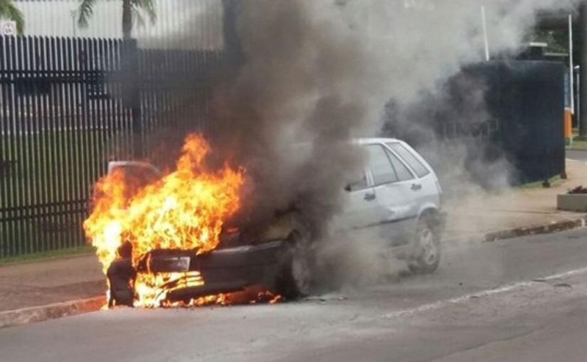 Donos de Fiat Tipo que foram destruídos por incêndio poderão ser indenizados