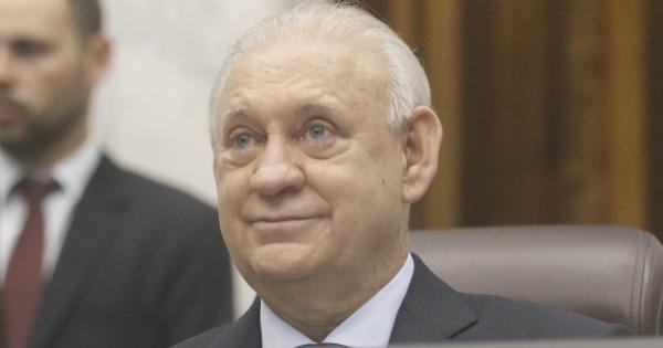 Fim de verba de aposentadoria de ex-governadores divide a Assembleia