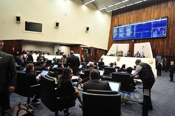Assembleia retoma discussão sobre reforma de Ratinho Jr
