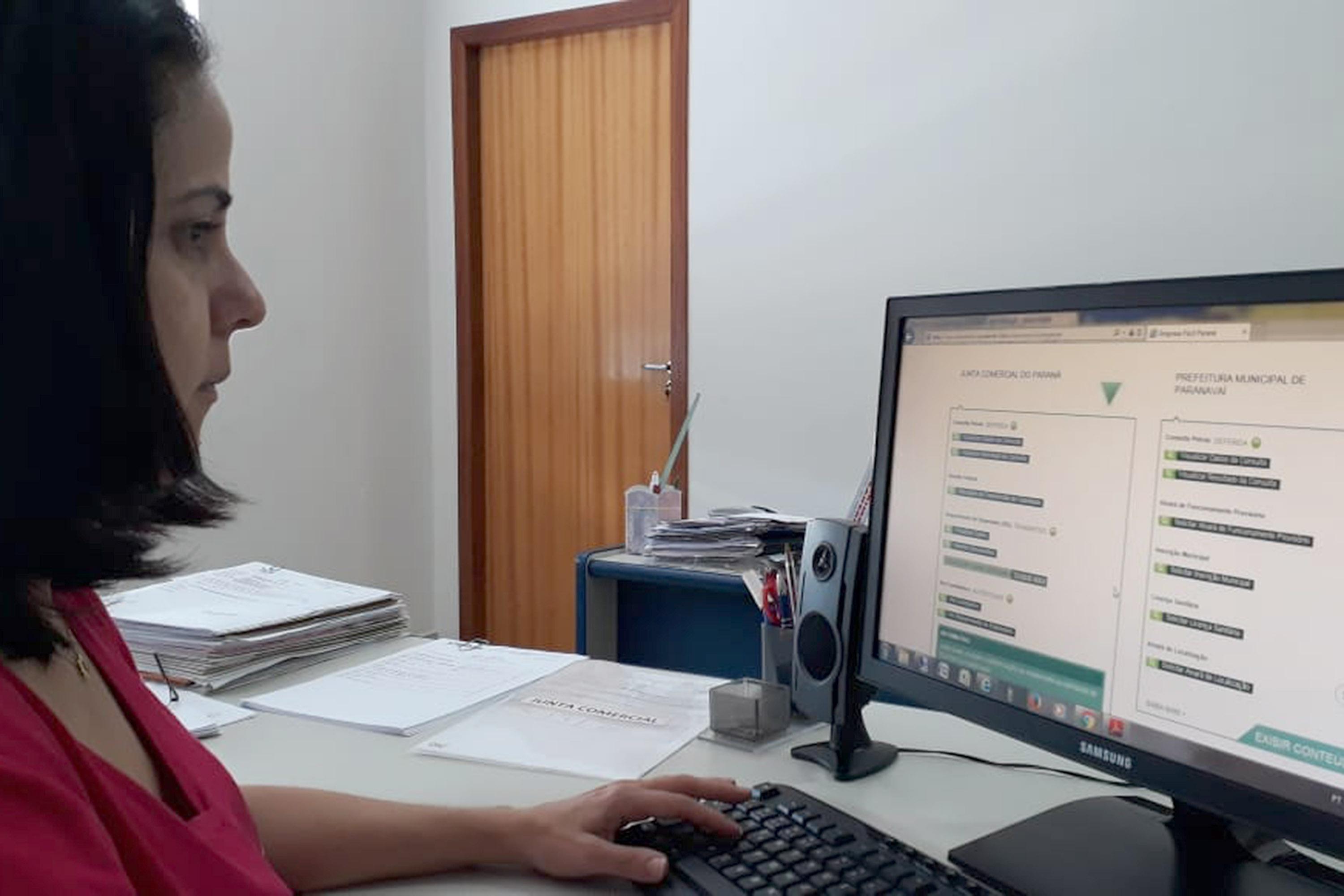 Abertura de empresa é feita em menos de duas horas no Paraná