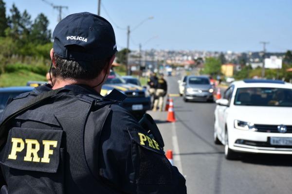 Cai o número de mortes nas estradas federais do Paraná pelo 2º ano consecutivo durante o Carnaval