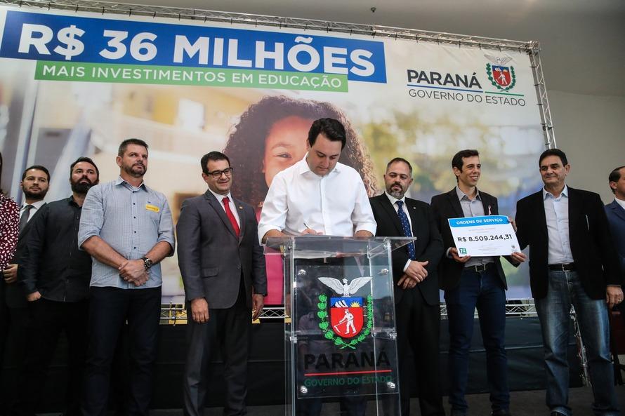 Municípios do Norte Pioneiro recebem mais de R$ 1,5 milhão para obras em escolas