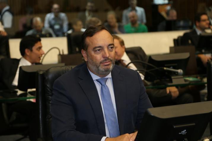 Deputado convoca audiência apara discutir fim da aposentadoria à ex-governadores