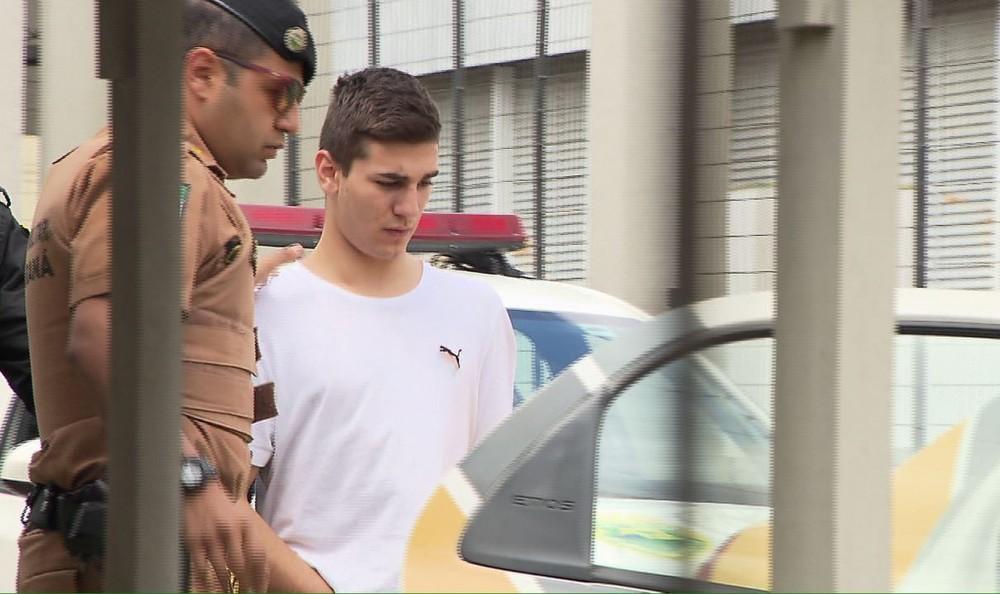 Jovem investigado por envolvimento em morte de jogador é preso no litoral