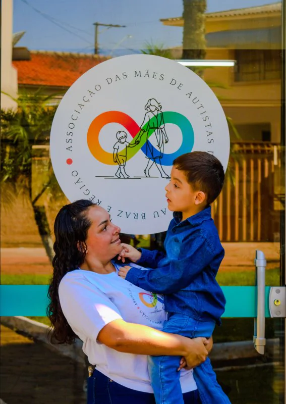 Entre crises, exaustão e medo, mães de autistas encontram em Wenceslau Braz o apoio que mudou suas vidas