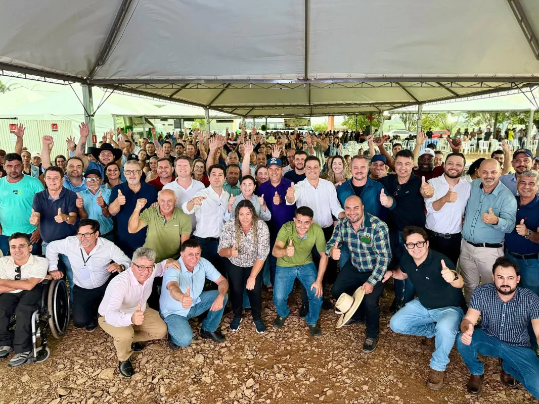 Amunorpi reúne prefeitos durante a Expo Morango em Jaboti