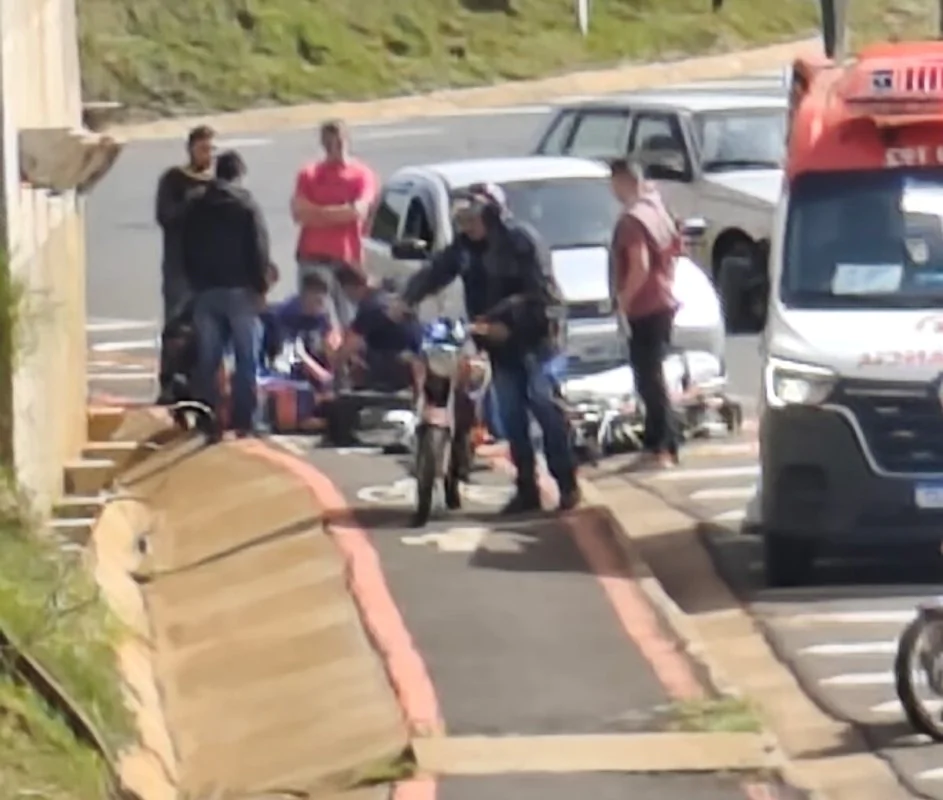 Briga de trânsito termina com motoboy esfaqueado em Siqueira Campos