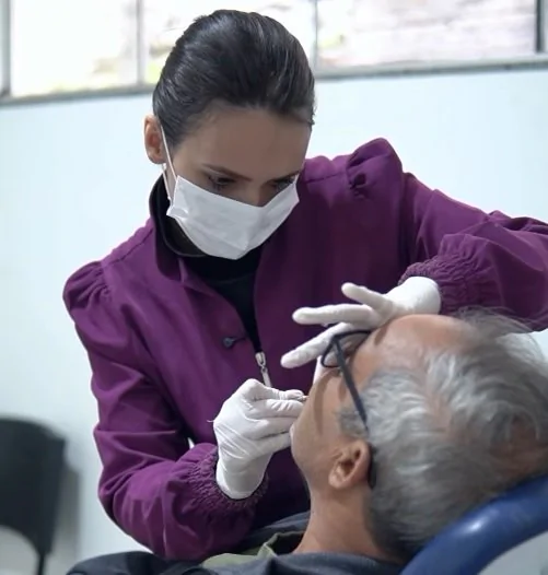 Wenceslau Braz realiza mutirão de próteses dentárias